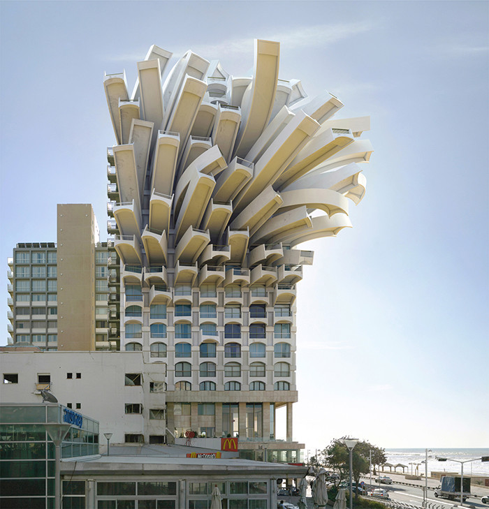 Victor Enrich juega con las leyes de la gravedad