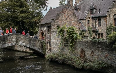 Este pequeño puente de San Bonifacio te enamora (aún más) de Brujas